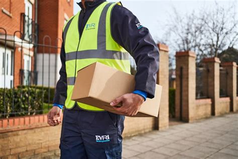 how much does a hermes courier earn|I'm a Evri driver and here's how much I can make per delivery.